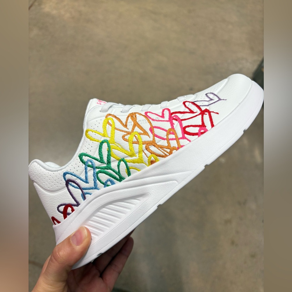 Skechers Street Uno Shinin' Hearts Women's Sneaker - White/Multicolor - Picture 4 of 5
